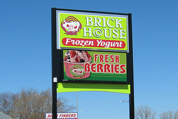 Brick House Frozen Yogurt - 19MM 48x96 Matrix 