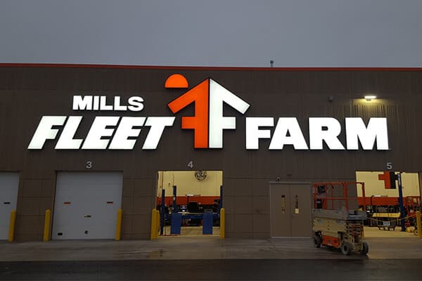 Retail Mills Fleet Farm