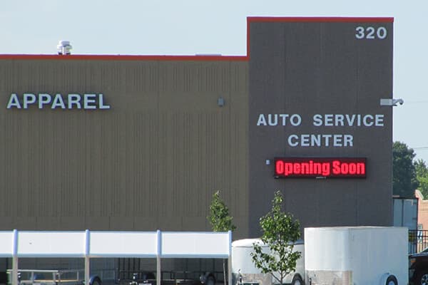 Retail Mills Fleet Farm Auto Service Center